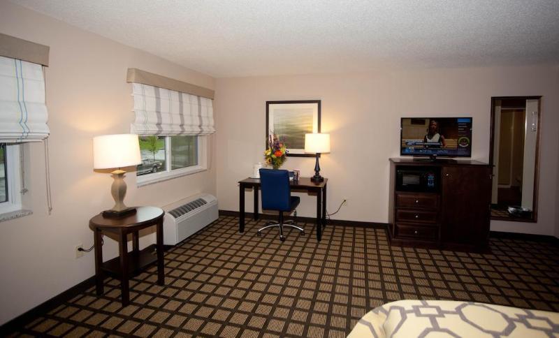Baymont By Wyndham Erie Hotel Kearsarge Екстериор снимка