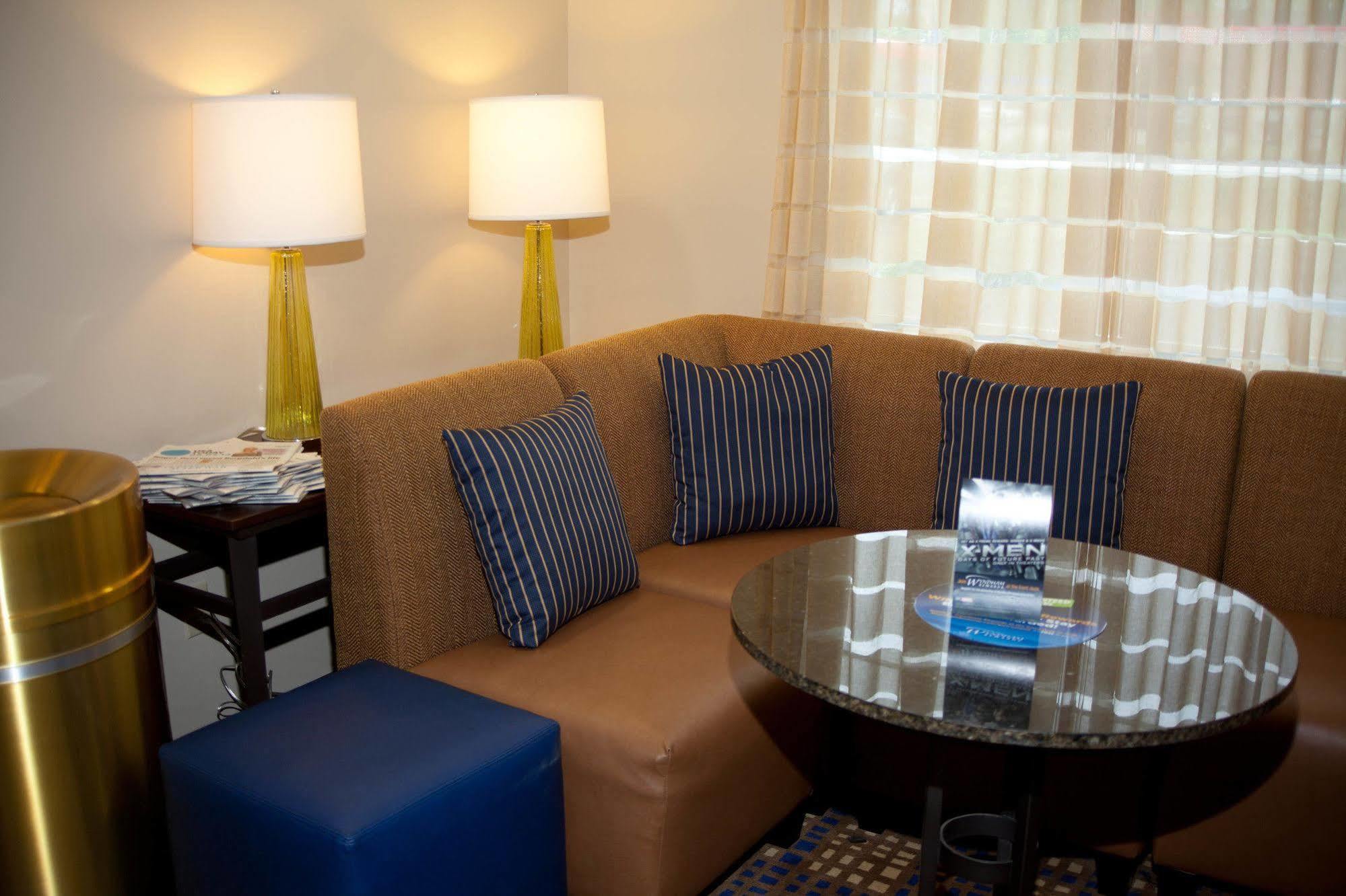 Baymont By Wyndham Erie Hotel Kearsarge Екстериор снимка